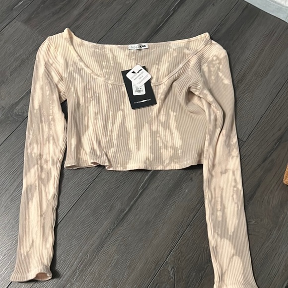 Fashion nova top. May have matching pants - Picture 1 of 1